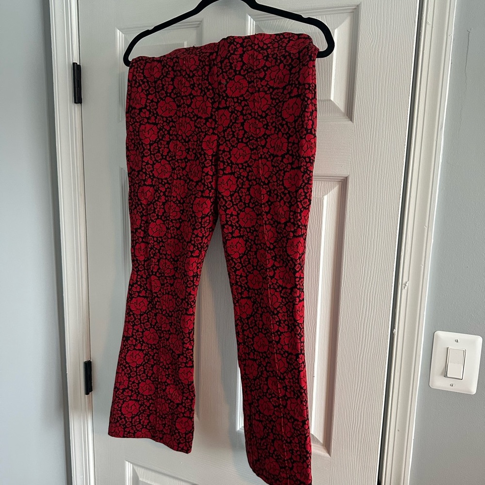 Maeve Margot Kick Flare Floral Red Women’s Leggings